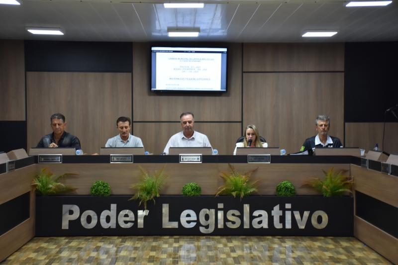 Vereadores votam hoje Moções de Aplausos a profissionais de artes marciais